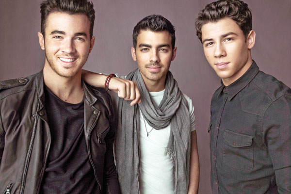  Jonas Brothers anunciam fim do grupo