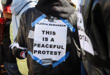 How a peaceful protest changed a violent country
