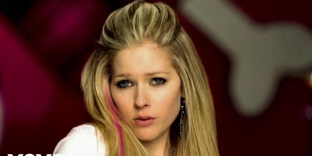  Máquina do Tempo | Avril Lavigne – Girlfriend