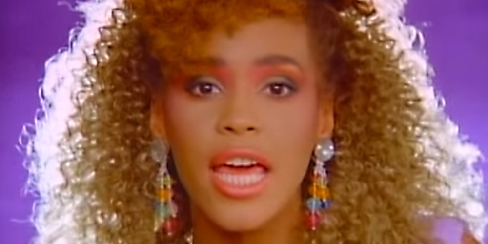  Máquina do Tempo | Whitney Houston – I Wanna Dance With Somebody