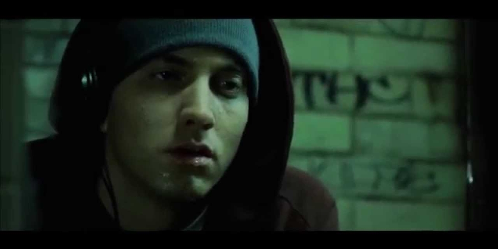  Máquina do Tempo | Eminem – Lose Youserlf