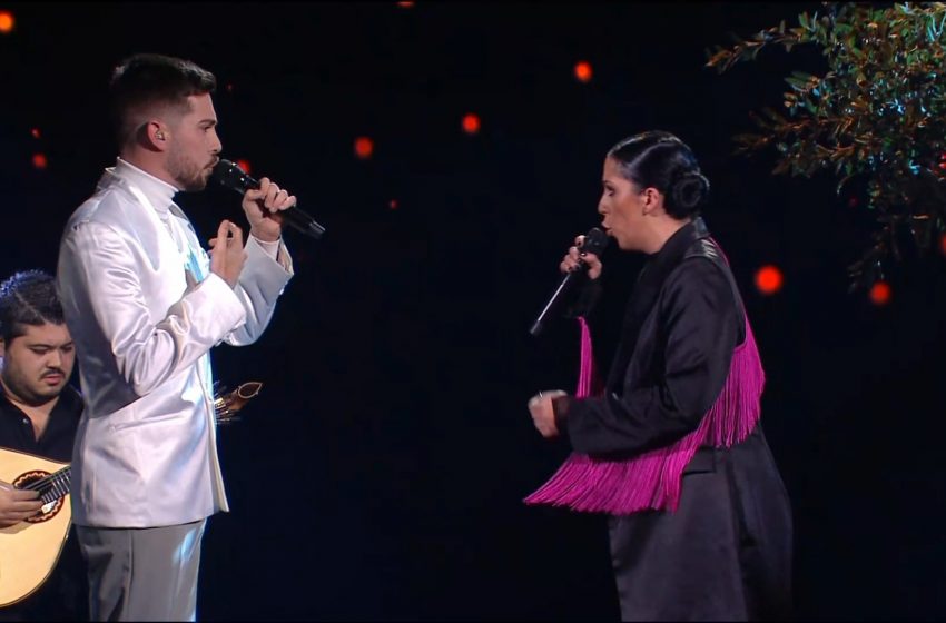 Final «The Voice Portugal 2021»: João Leote canta em palco com Sara Correia