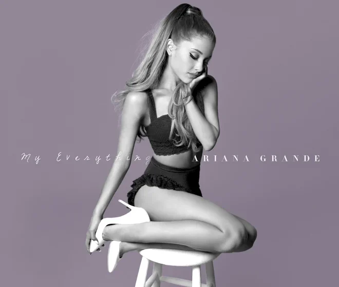  Ariana Grande celebra 10 anos do disco «My Everything»